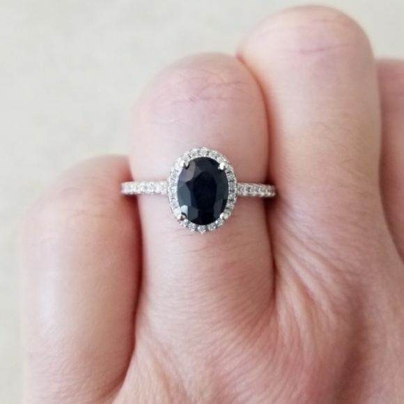 HOST PICK 💙 Sterling 1.5ct Natural Sapphire Ring - Picture 6 of 8